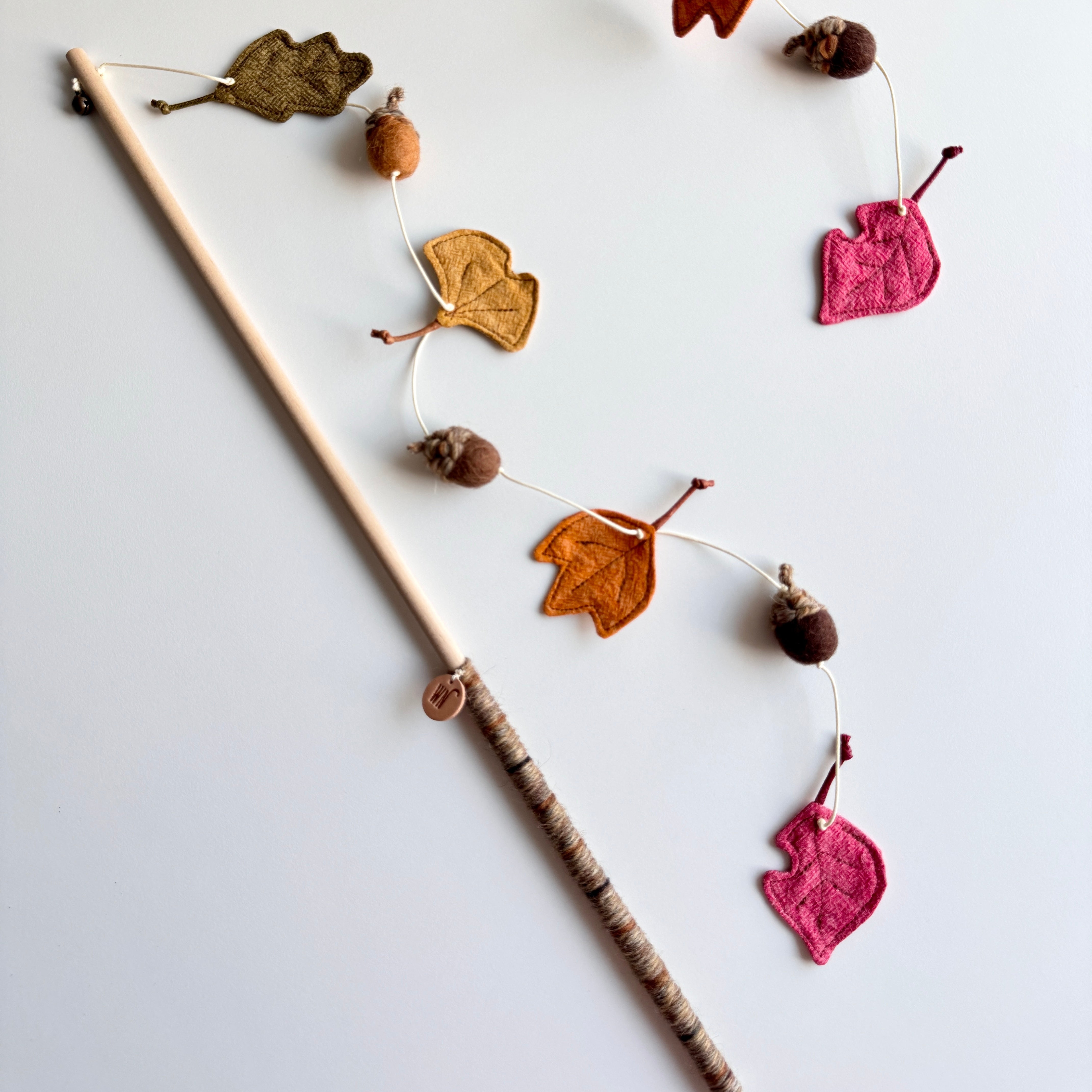 Fallen Leaves Rod – Le Chien Bleu NY